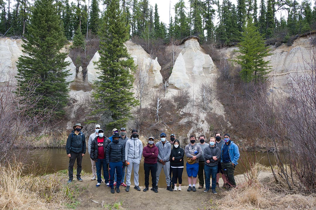 Students and instructors from GEOL 308.3 pose for a group photo in La Ronge, Sask., in May. (Photo courtesy of Colin Sproat)