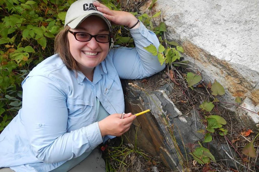 USask graduate Dr. Victoria Stinson (PhD'22) will serve as geologist-in-residence at Pukaskwa National Park in Ontario. 