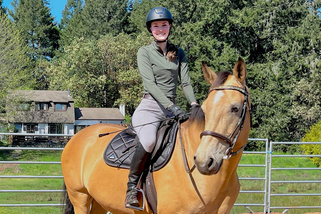 Courtney Cameron, originally from North Saanich, B.C., is the 2023 recipient of the Faculty Gold Medal—the WCVM's highest honour for veterinary graduates. (Photo: Submitted)