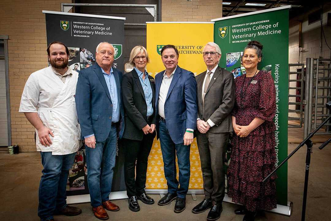 From left: Western Canadian Veterinary Students' Association president-elect Garret Beatch, Agriculture Minister David Marit, WCVM Dean Dr. Gillian Muir, Advanced Education Minister Gordon Wyant, University of Saskatchewan President Peter Stoicheff and Provost Dr. Airini. (Photo: Christina Weese)