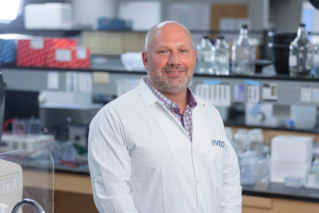 Dr. Scott Napper poses in lab