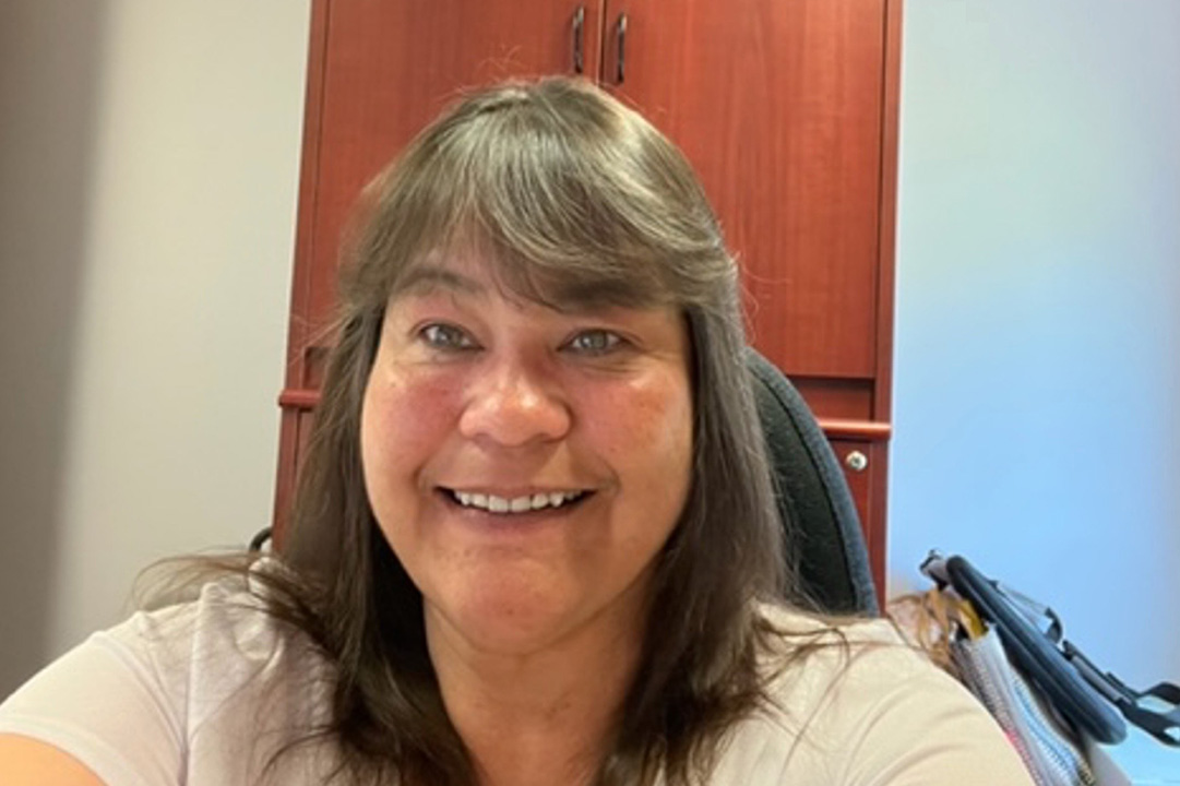 Tina Mitchell completed the Kanawayihetaytan Askiy Certificate remotely from her home in Quebec, while continuing her professional career. (Photo: Submitted)