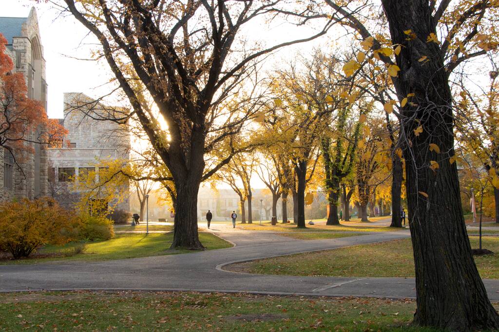 A view of campus, including the Peter MacKinnon Building on the USask Saskatoon campus. 