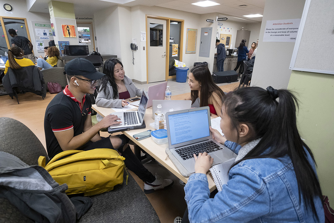 ISSAC’s Global Connections Lounge is a gathering place at the USask campus in Saskatoon. (Photo: David Stobbe)