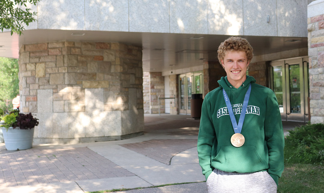 USask College of Kinesiology student Rylan Wiens was back on campus Tuesday, sporting his Olympics bronze medal from the Summer Games in Paris. (Photo: Alyssa Wiebe)