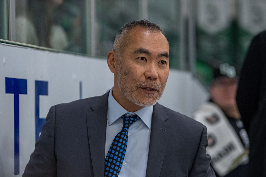 Head coach Steve Kook guided the Huskies to an impressive 19-7-1-1 record this season in the Canada West conference. (Photo: Electric Umbrella/Huskie Athletics)