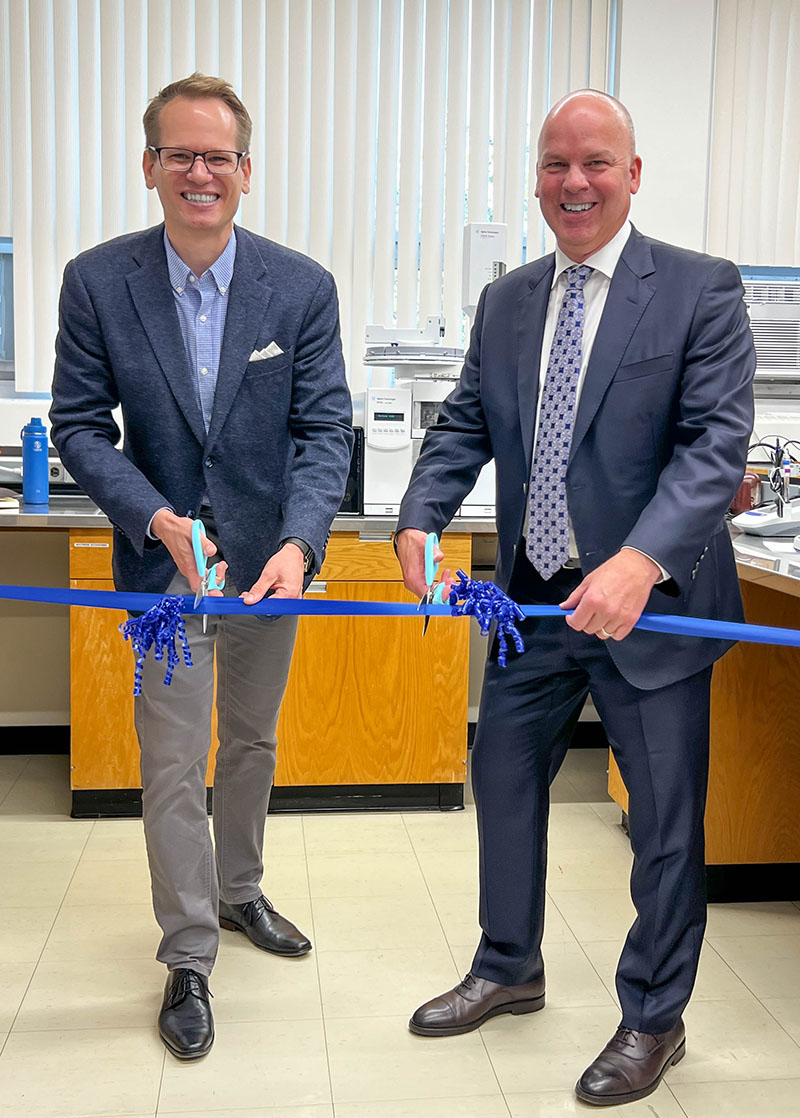 Dr. Markus Brinkmann, director of the USask Toxicology Centre, and fourth-year toxicology student Alicia Lamb, in the newly renovated First Laboratory for Applied Research Excellence (FLARE). (Photo: USask Toxicology Centre)