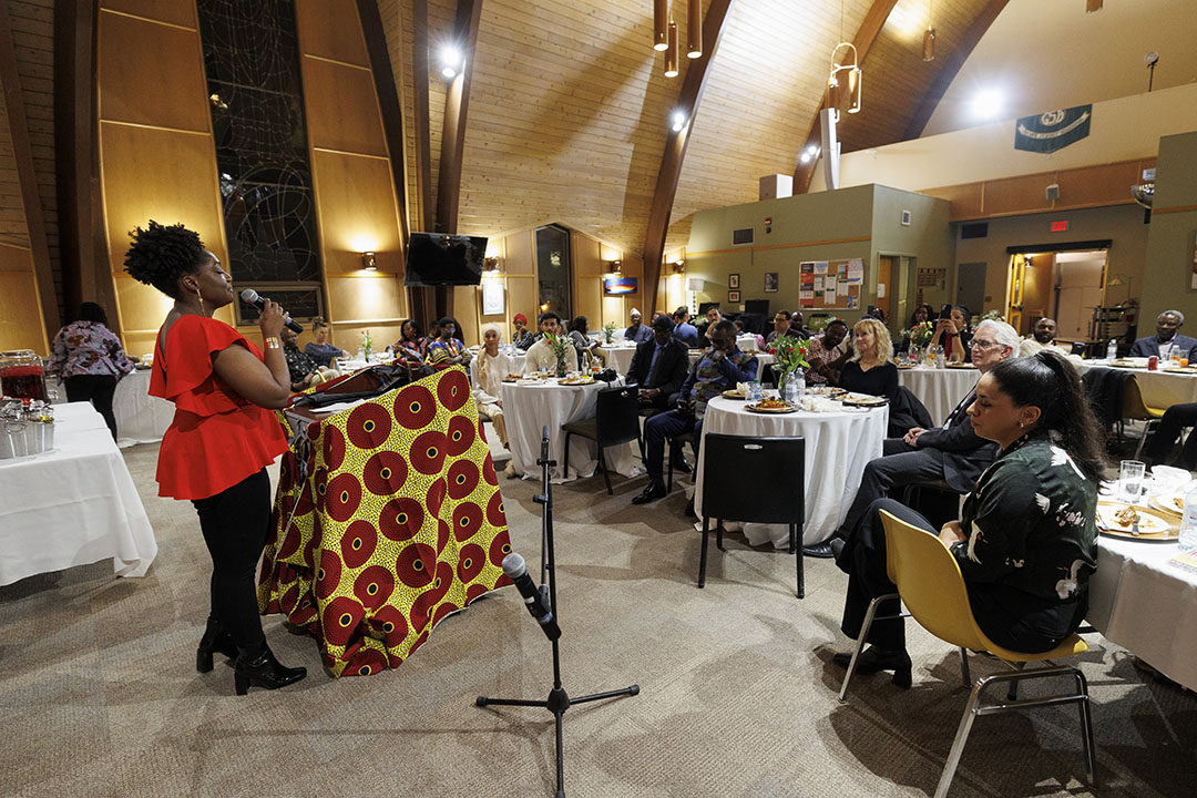 Kacia Whilby sings during the 2023 Black Faculty and Staff Caucus Black History Month Gala celebration. This year’s gala will take place on Feb. 29. (Photo: Dave Stobbe/USask)