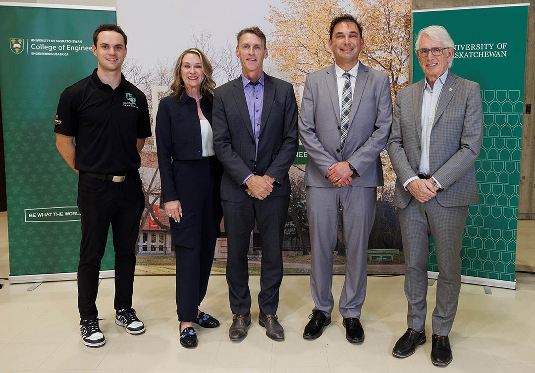 L to r: Max Kazuska, USask College of Engineering Student; Chennene Wright, Donor; Jonathan Wright Donor; Dr. Michael Bradley, Dean, College of Engineering; Peter Stoicheff, USask President and Vice-Chancellor.
