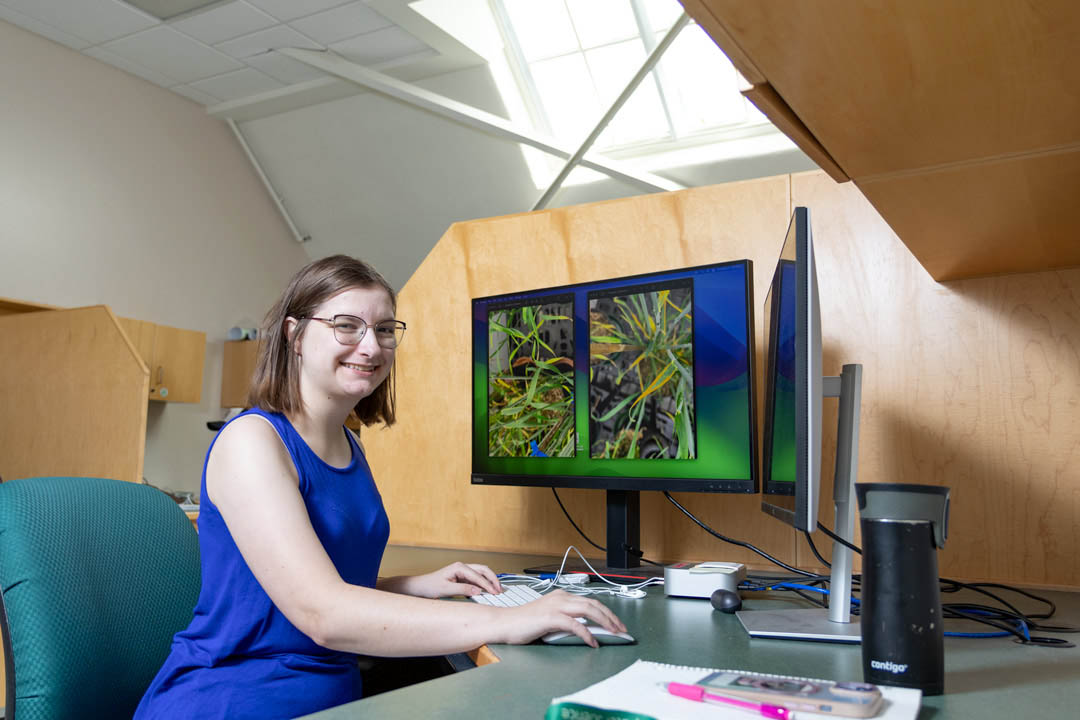 Amanda Ewen has spent several summers in the Department of Computer Science BIG Lab contributing to research on plant imaging. (Photo: Chris Putnam)