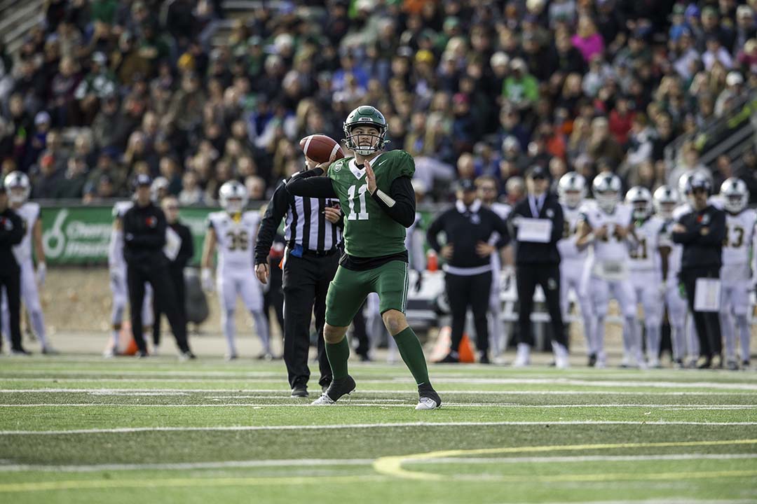 Anton Amundrud guided the Huskies to a 4-1 start, was the leading passer in Canada West, and earned a 2025 Canada West All-Star nod before stepping away. (Photo: Liam Richards/Electric Umbrella)