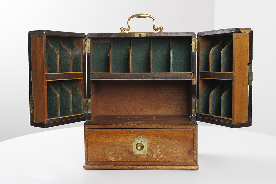 Dr. Arlene Kent-Wilkinson (left), alongside research assistant Dr. Letitia Johnson (PhD), and the historic Florence Nightingale medicine chest. (Photo: Dave Stobbe)