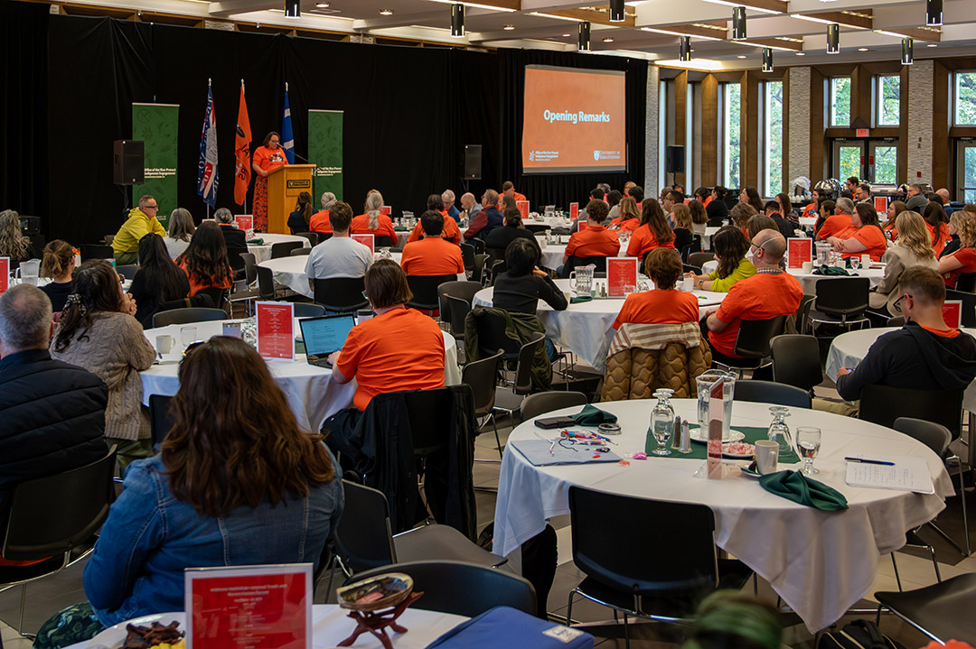 The māmowi āsohtētān (“Let’s Cross this Together”) forum is an annual open gathering for the entire USask community, with this year’s event held on Sept. 26.