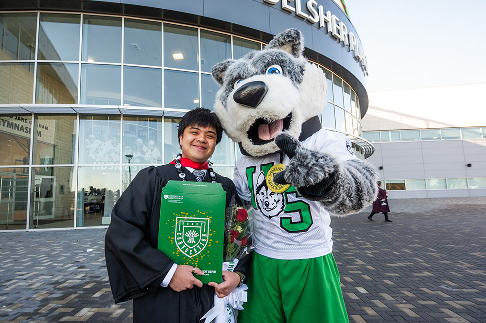  nearly 1,000 students crossed the stage at Merlis Belsher Place 