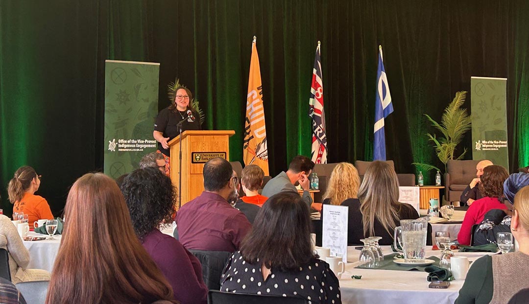 Elders Linda Young, Roland Duquette and Norman Fleury and Vice-Provost Indigenous Engagement Dr. Angela Jaime (PhD) hold a discussion at USask’s 10th ohpahotân | oohpaahotaan symposium on April 17. (Photo: Ashley Dopko)