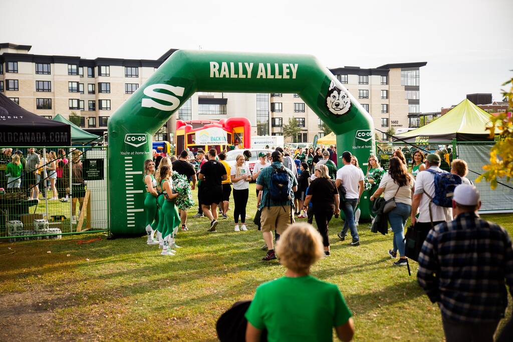 This year’s annual USask Homecoming celebration is Friday, Sept. 13 at 7 pm at Griffiths Stadium in Nutrien Park when the Huskies face the University of Calgary Dinos.